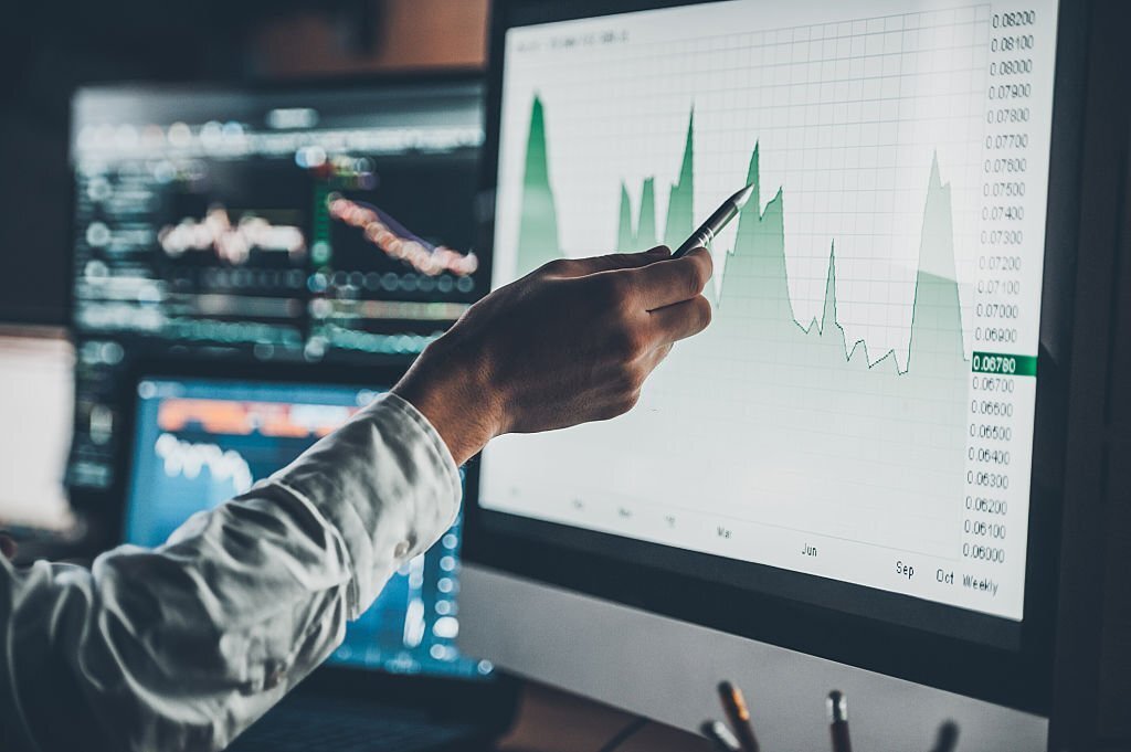 Benefícios dos Investimentos de Curto Prazo com Baixo Risco